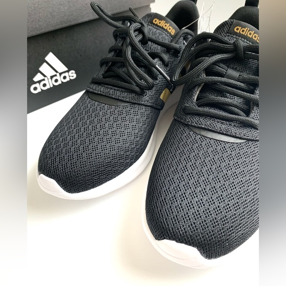 ADIDAS WT RACER SNEAKER SPORT SHOE IN BLACK WITH GOLD 3 STRIPES SIZE 9 - Picture 6 of 10